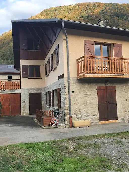 Spacieux Logement Idealement Situe Saint Avre la Chambre 프랑스